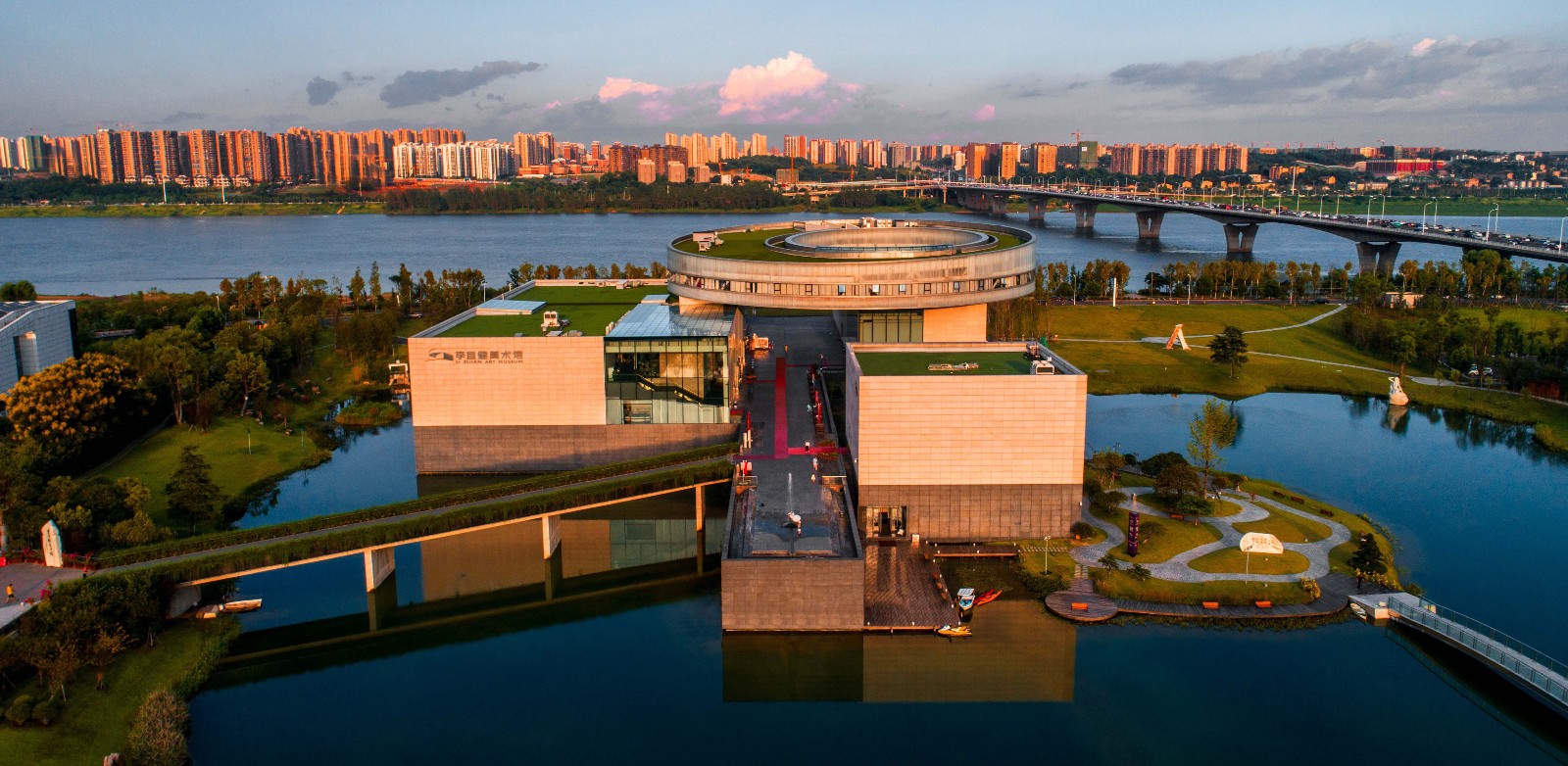 5d4e8d0e29e28.jpg 5d4e8d0e29e28.jpg